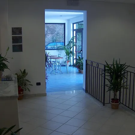 Stella Marina Леричи