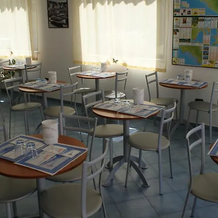 酒店 斯特拉海滨酒店 3*