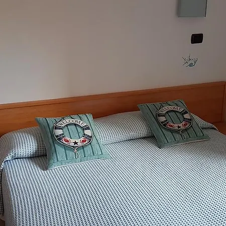 Stella Marina Отель Леричи