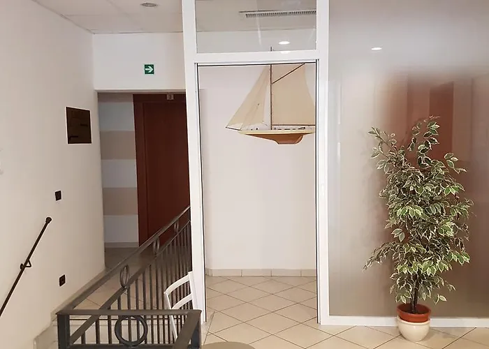 斯特拉海滨酒店 酒店 莱里奇